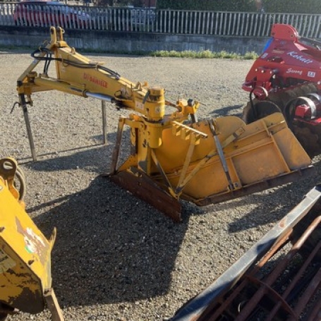 Aratro argini Daniele Usato 