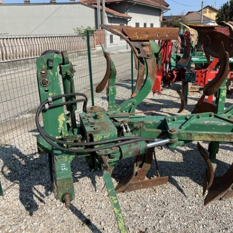 Aratro Regent quadrivomere variabile