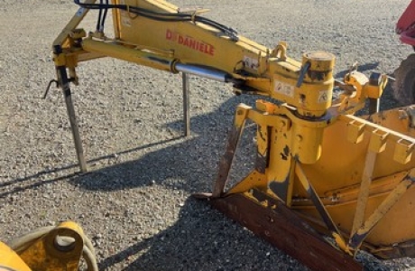 Aratro argini Daniele Usato 