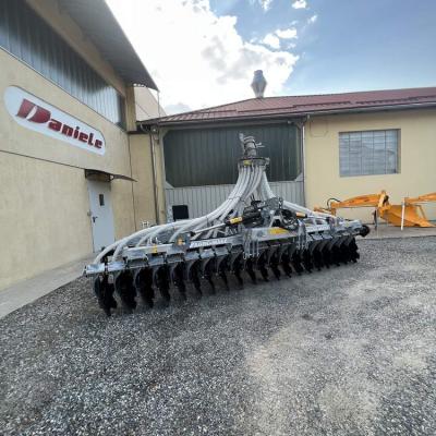 Agro Masz erpice interramento liquami daniele