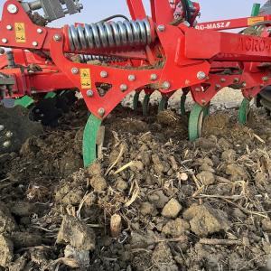 Interramento Stocchi Mais Con Coltivatore Non Stop Vercelli Piemonte Torino Daniele Macchine Agricole